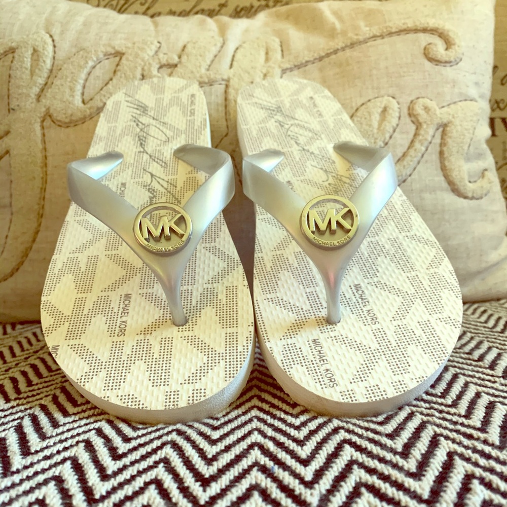 MK Flip Flops